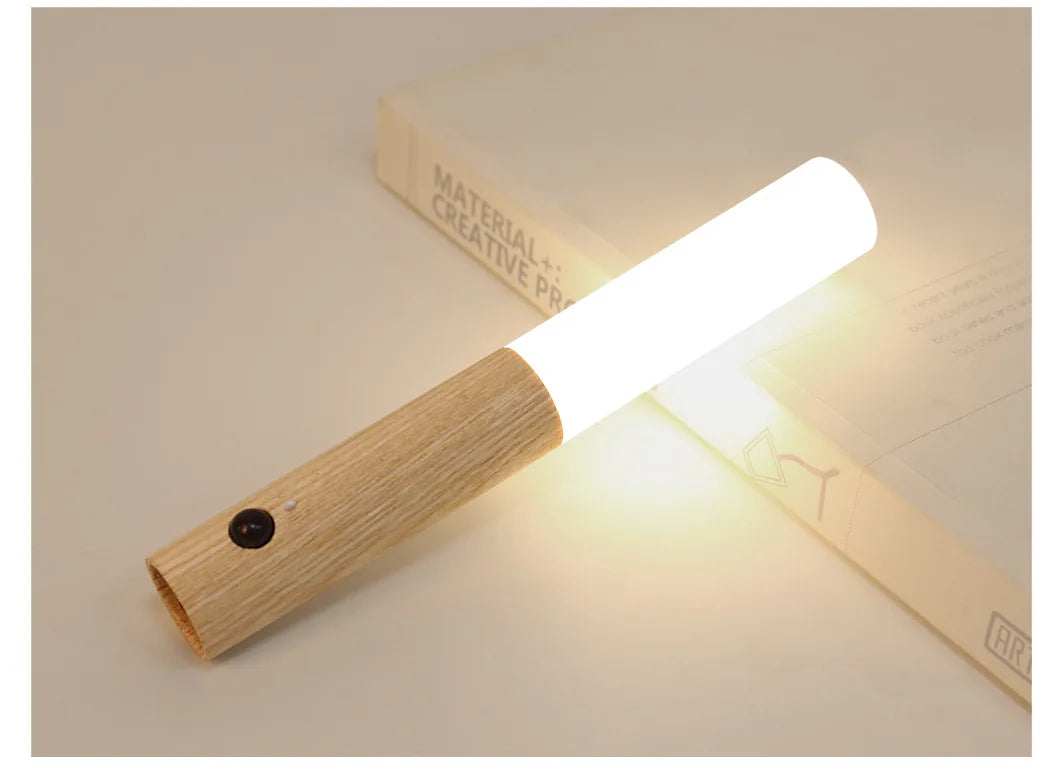 🌟 AuraWood Light 🌿